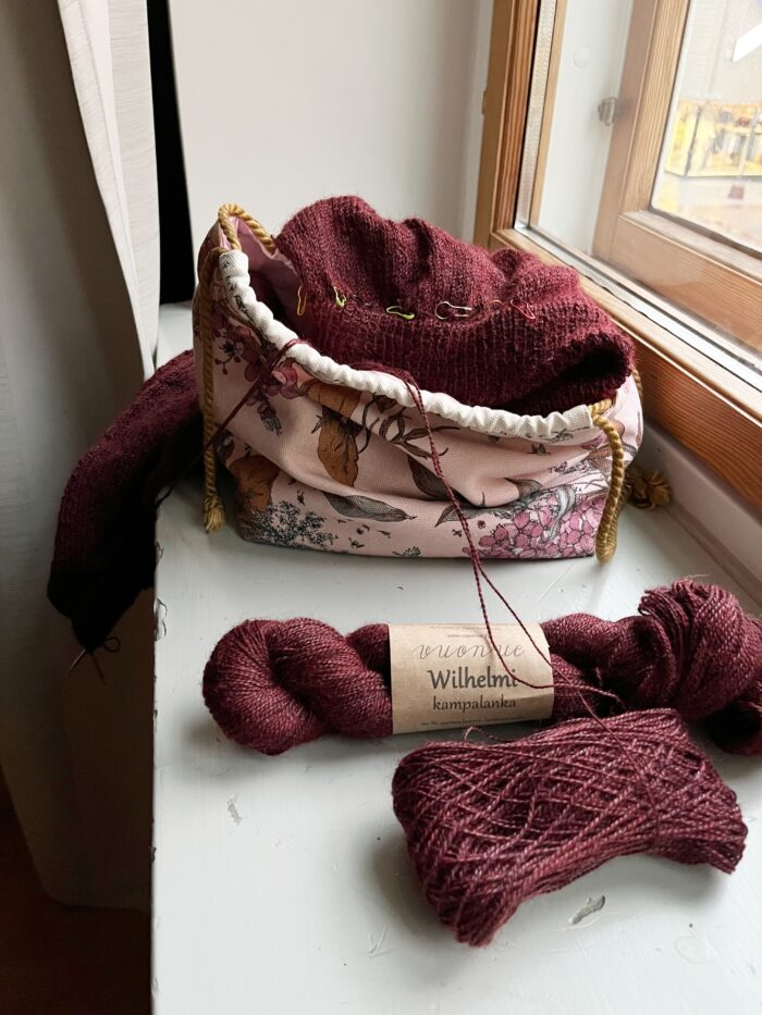 liikkein villahousut neuleohje materiaalit